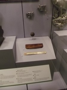 在水手博物馆展出的蒙塔古的棒球。