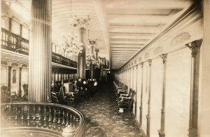 53 -公民晚报线照片，萨拉托加船的内部，1890年