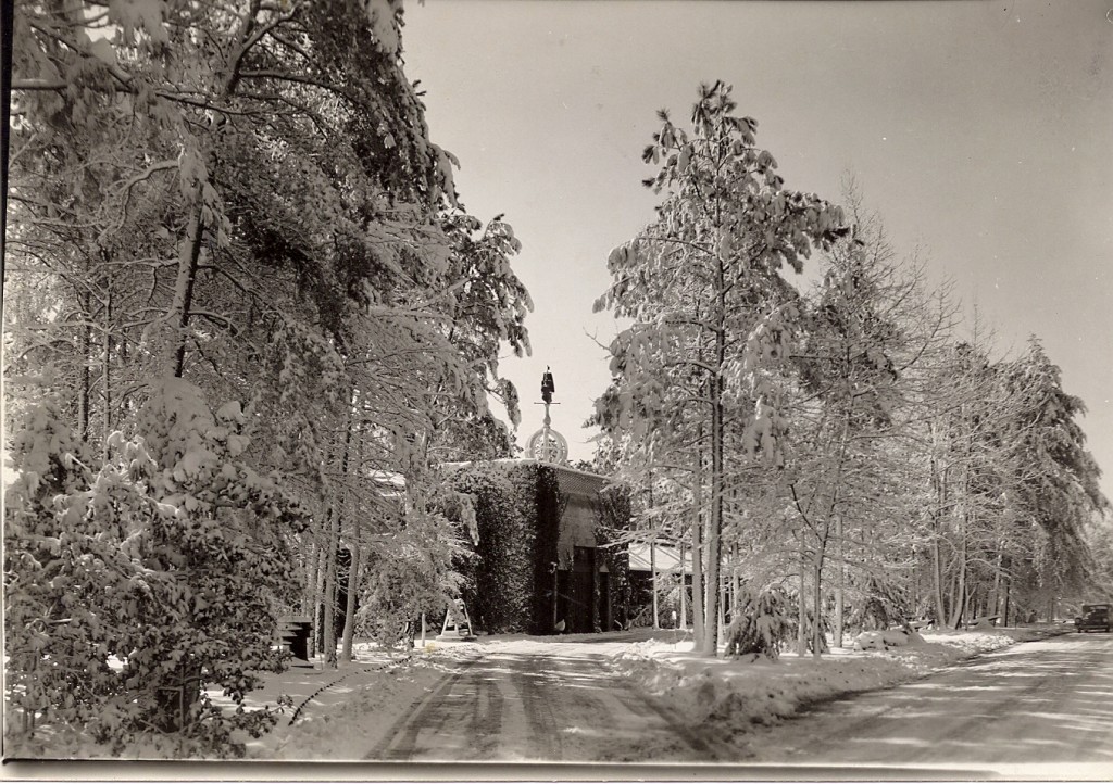 Museum building with snow, Mar 9, 1947