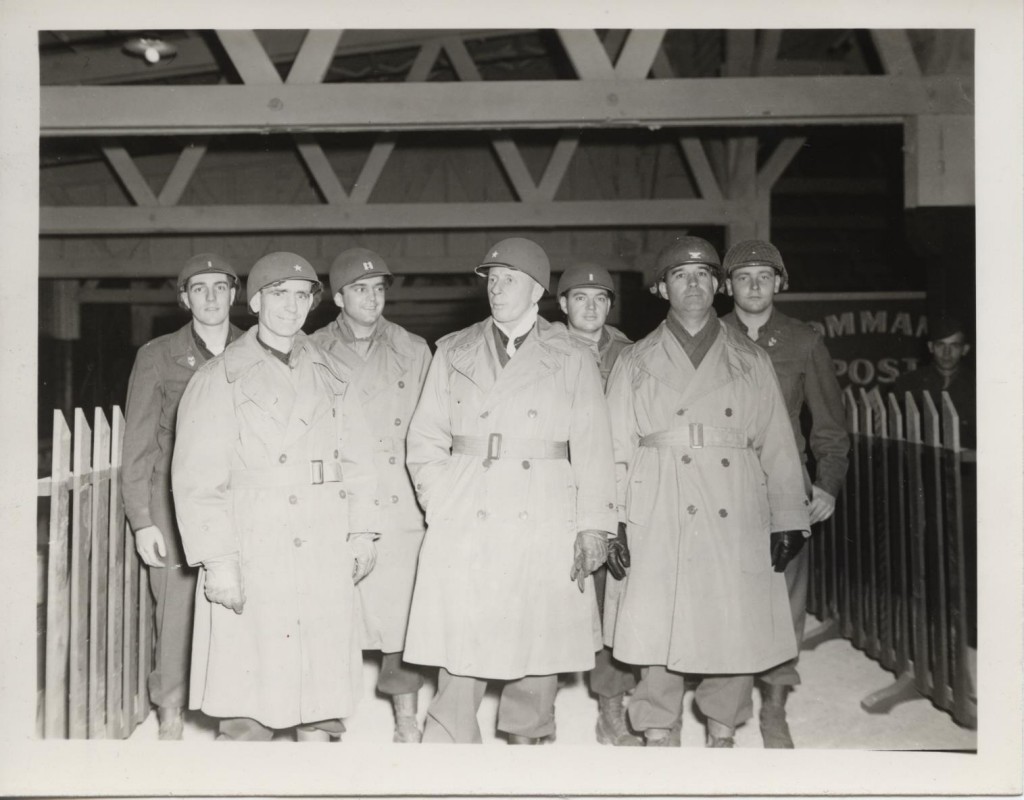 美国陆军信号CORPS Hampton Roads登船港口照片：L-11674