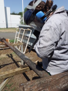 Laurie在坦克农场的干糖衣