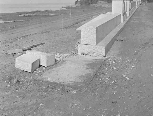 大坝上的花岗岩