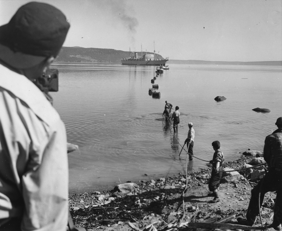 我能得到连接吗?铺设横跨大西洋的电话电缆，1955-1956